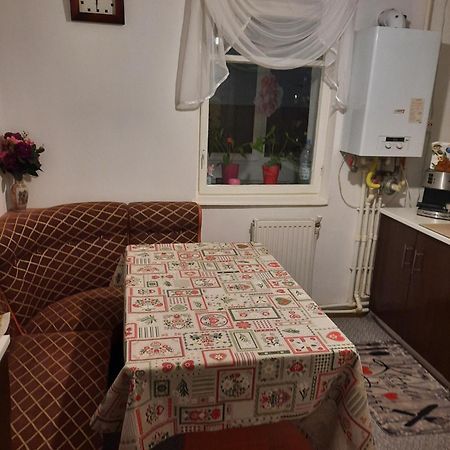 Deny Apartman Sfântu Gheorghe Exterior foto